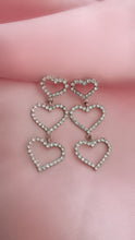 Load image into Gallery viewer, Shooting Hearts Earrings